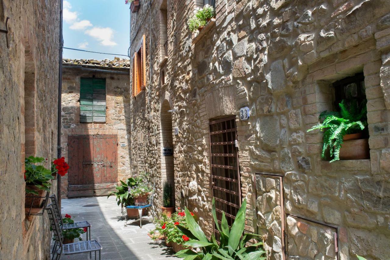 La Casa Di Alice Villa Castelnuovo dellʼAbate Eksteriør billede